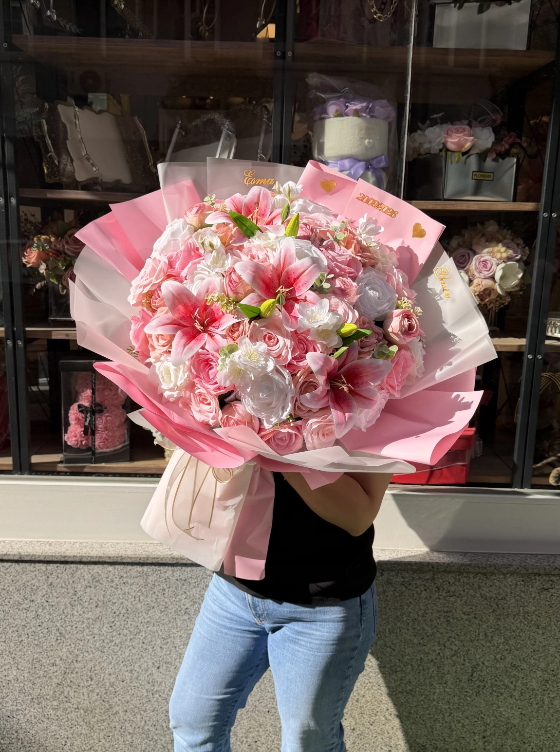 Lüks Pembe Lilyum Ve Gül Tasarımlı Dev İsteme Buketi