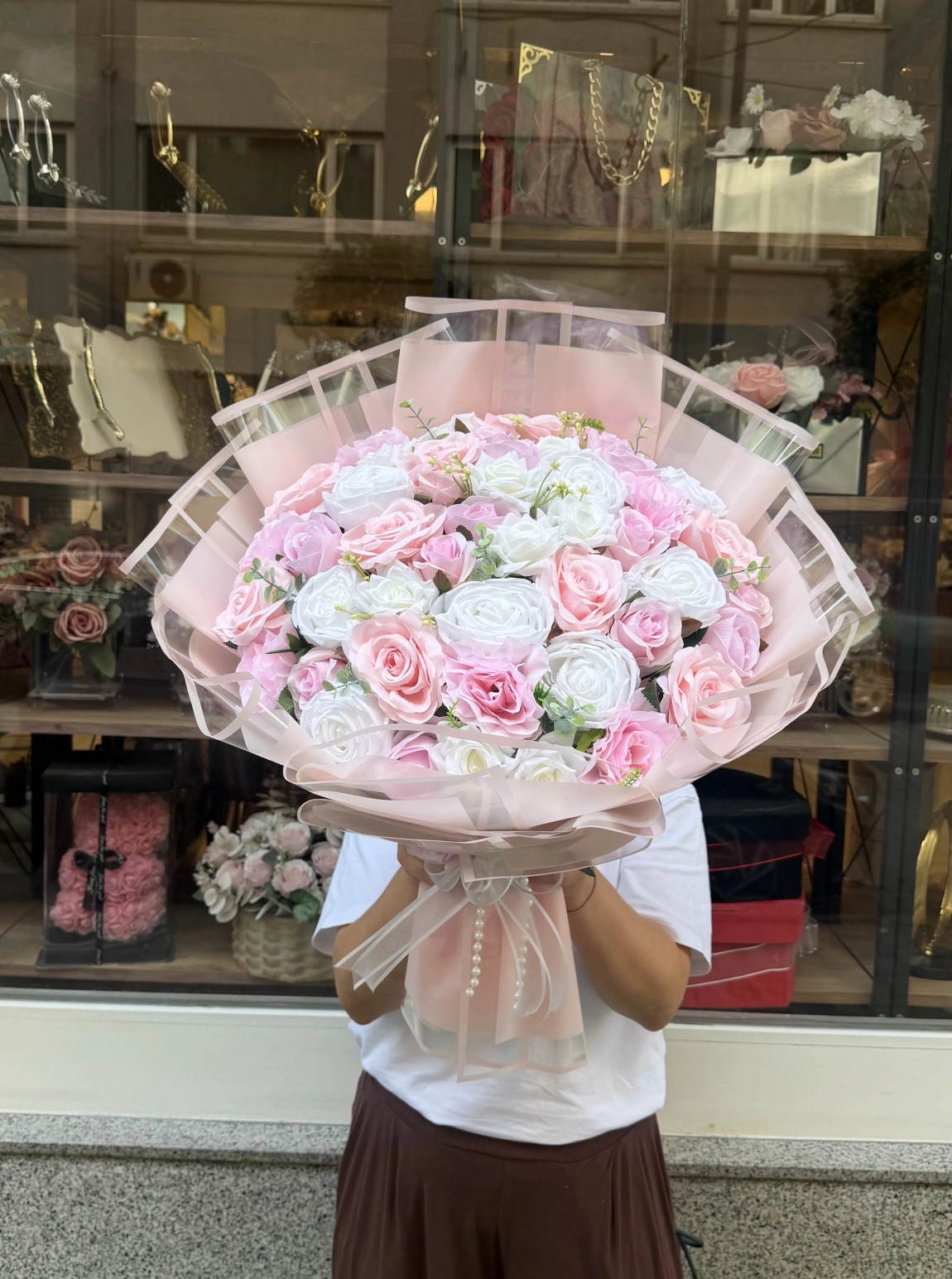 Lüks Pembe Ve Beyaz Gül Buketi