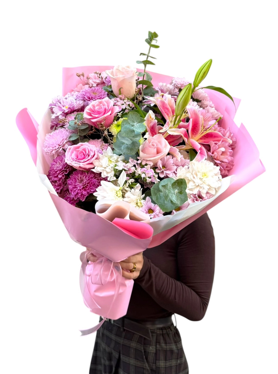 Pembe Gül Ve Lilyum Detaylı Karışık Mevsim Çiçekleri Buketi