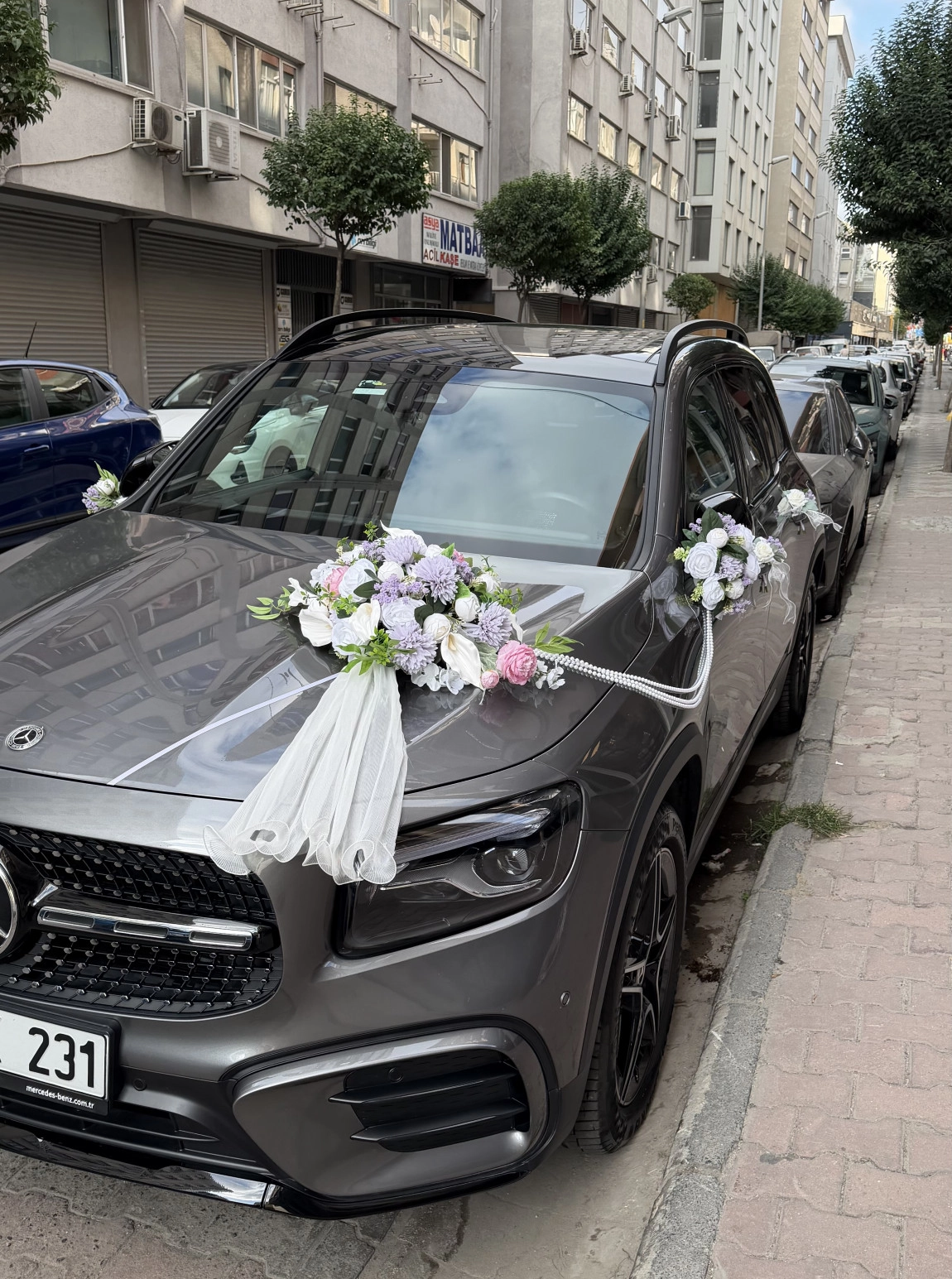 Lila Renk Yapay Model Gelin Arabası Setimiz 