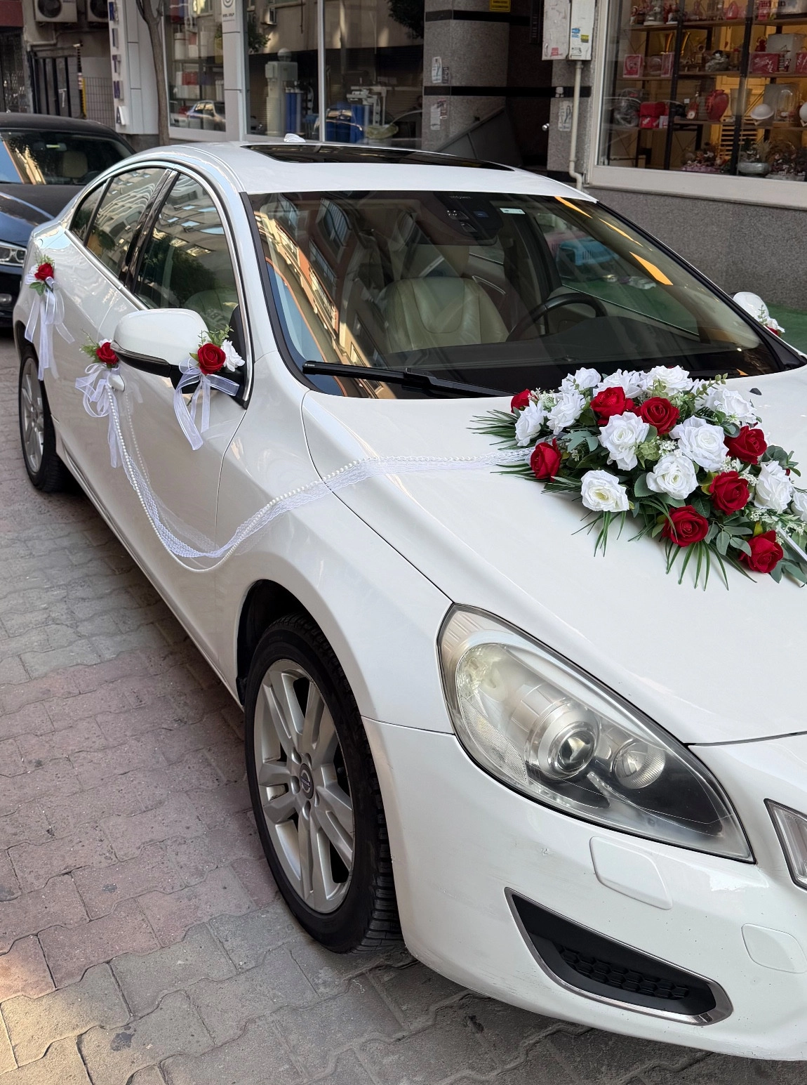 Yapay Model Gelin Arabası Setimiz Kırmızı